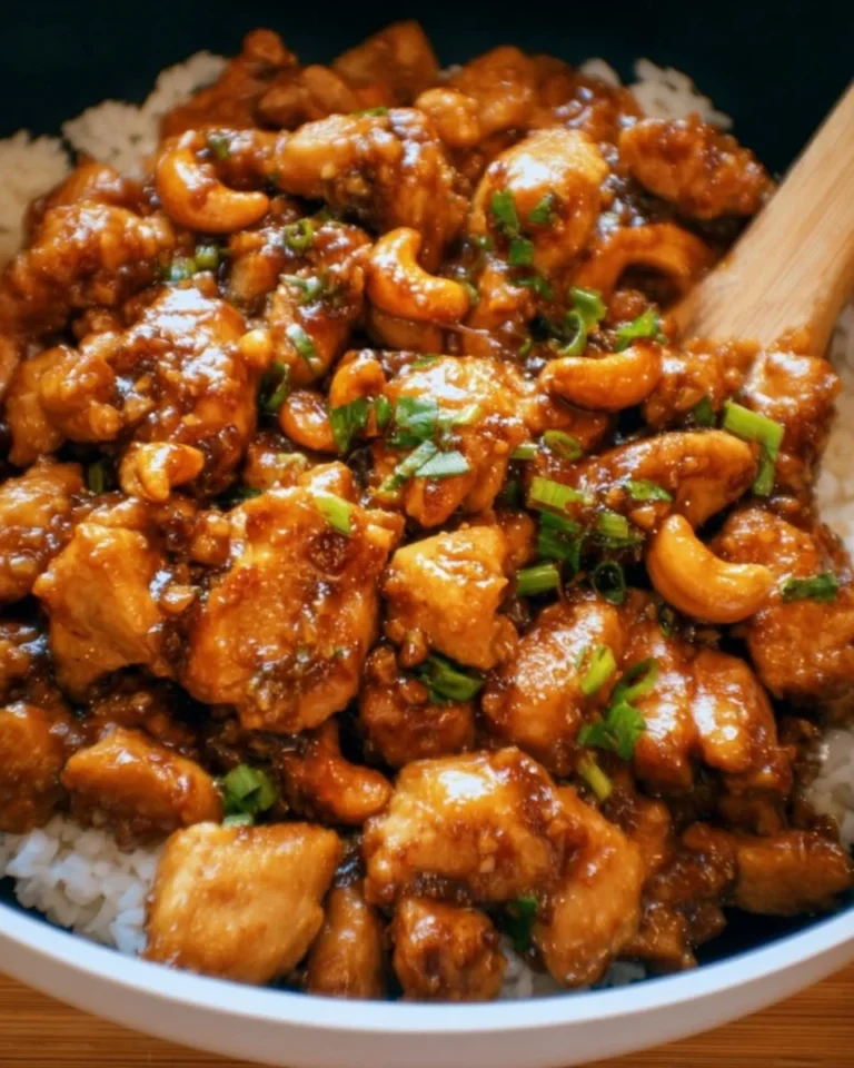 Delicious slow cooker cashew chicken with vegetables and cashews